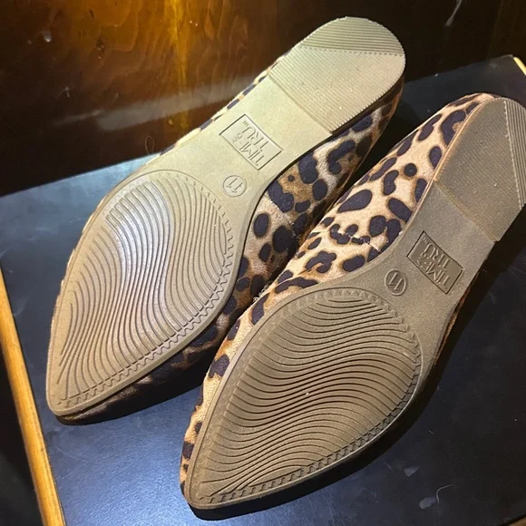 Leopard Print Women's Loafers size 11 - Picture 6 of 7